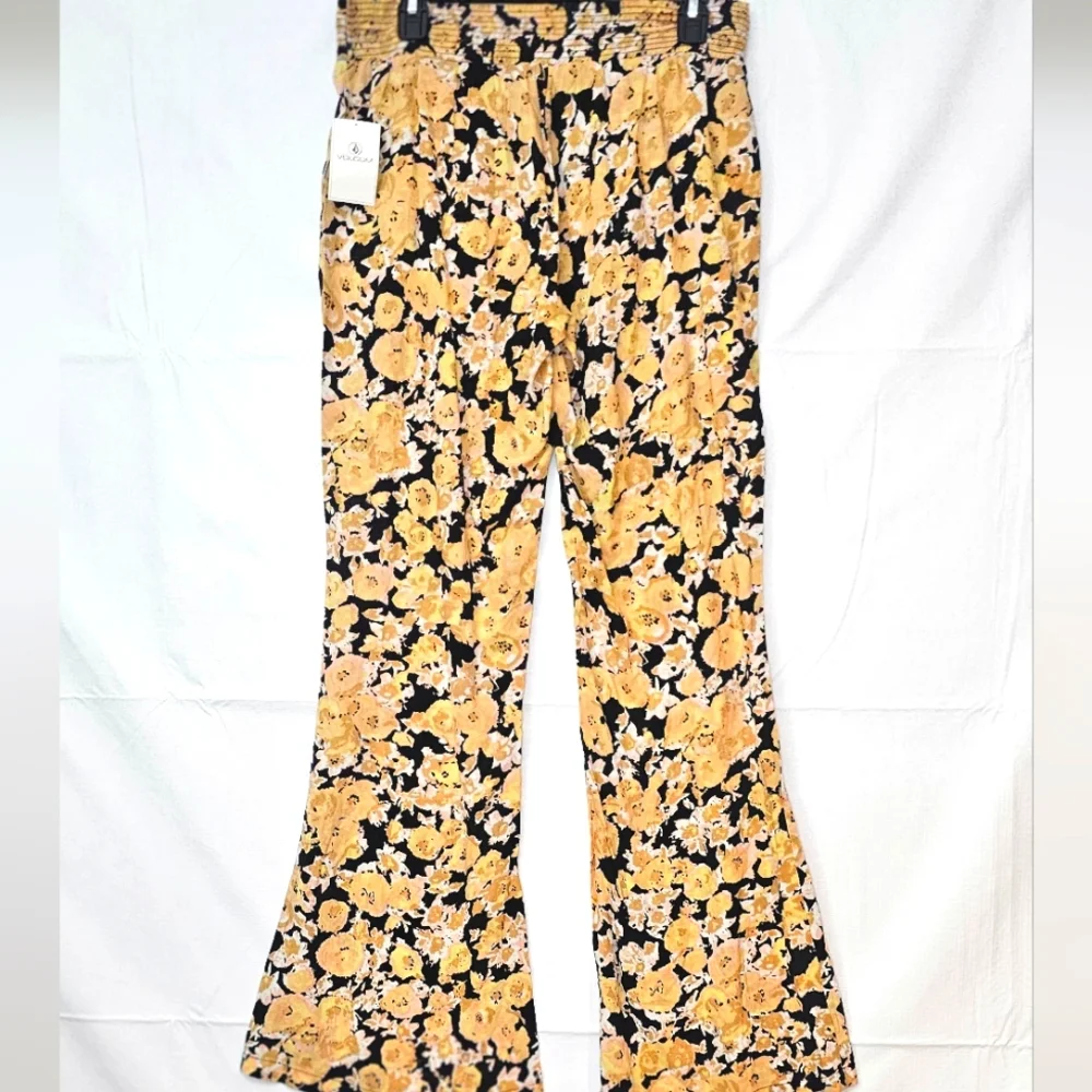 Volcom Pants Large Butter Yellow & Black Flare Leg NWT